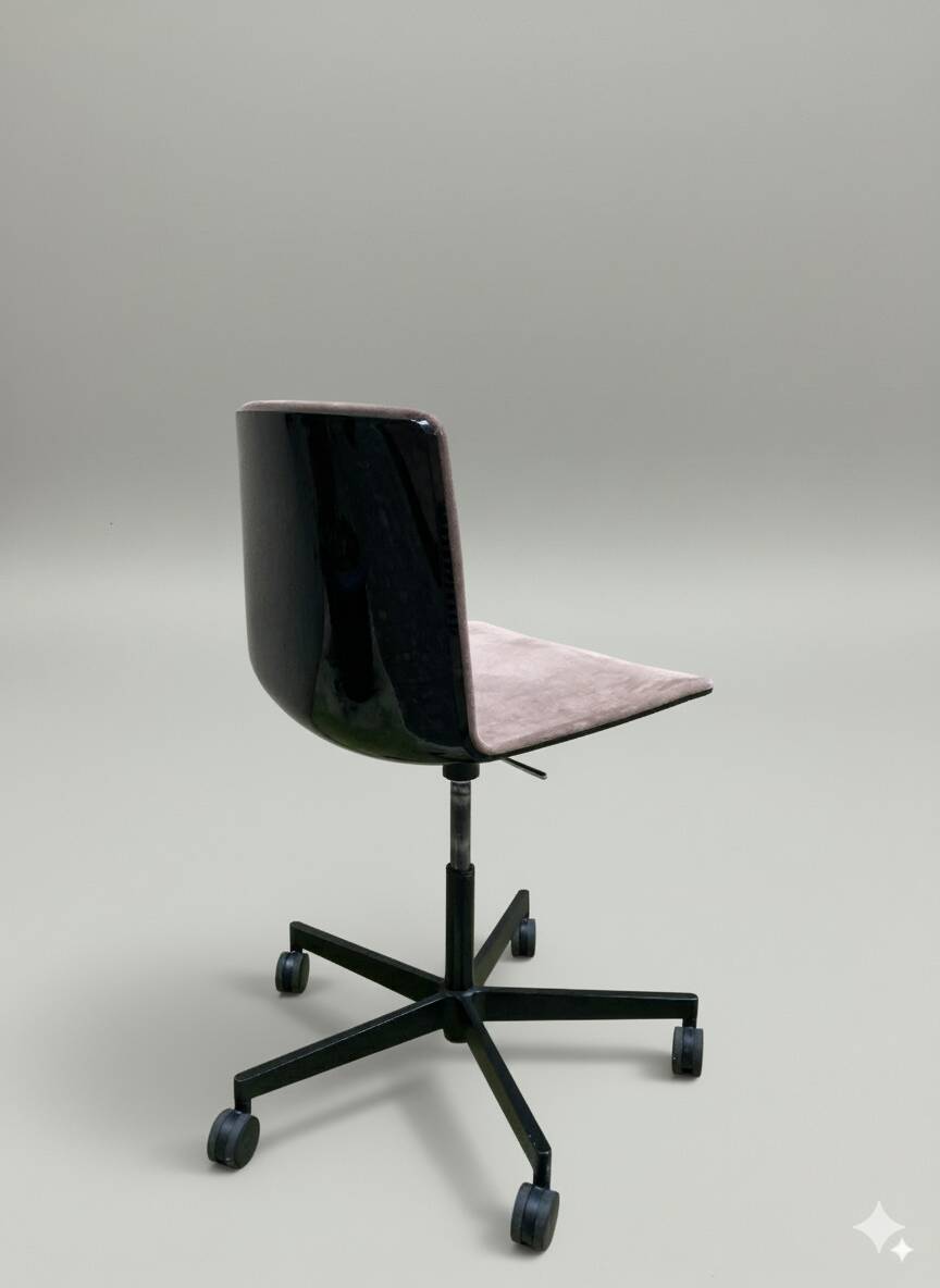 Pedrali Noa 727/4 office chair — contemporary Italian design