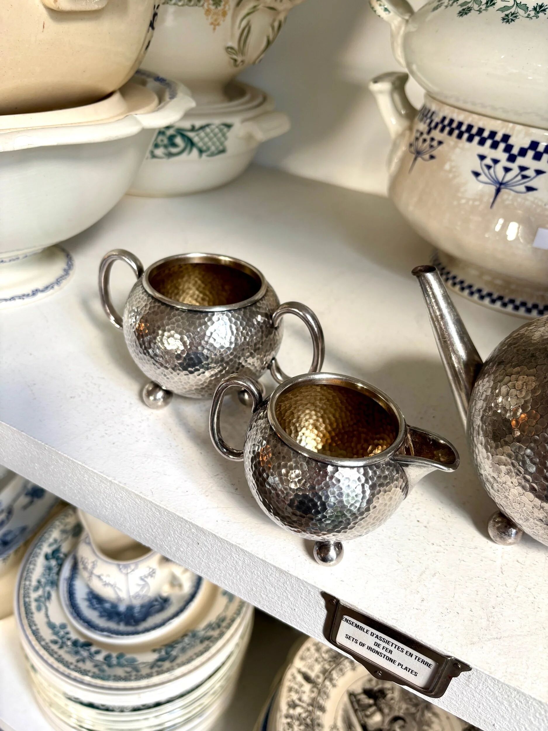 Selfish service in hammered silver-plated metal, 1930s - 3 pieces