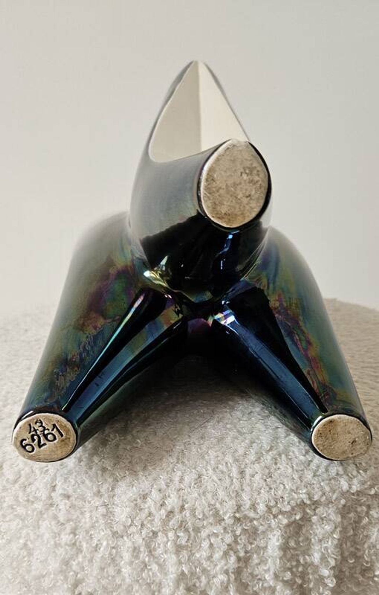 Vase sculptural tripode Verceram – Céramique émaillée irisée – Années 50–60