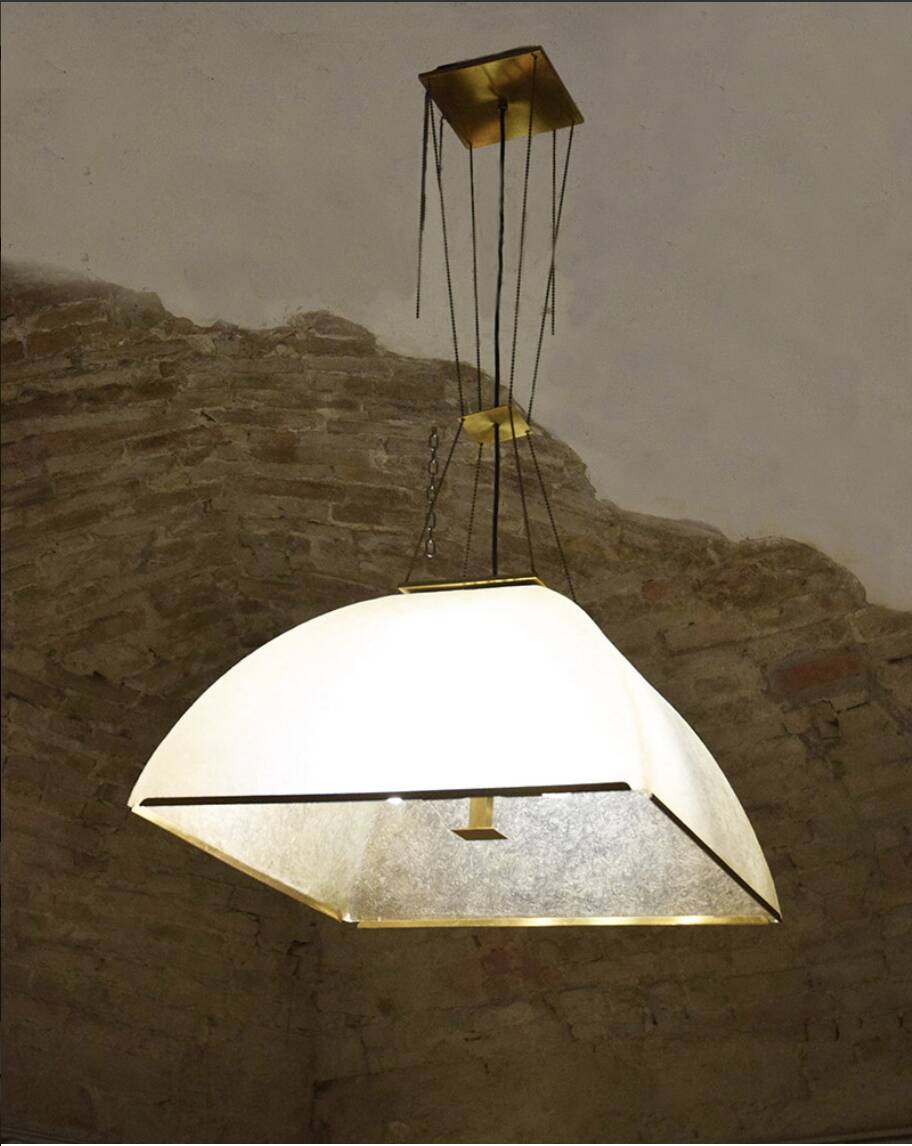 Large Lamperti chandelier made of fiberglass and brass from the 1970s.