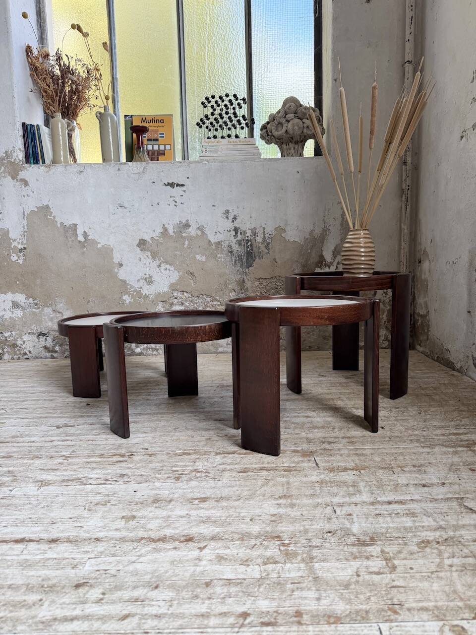 Nido 780 G stackable coffee tables. Frattini for Cassina