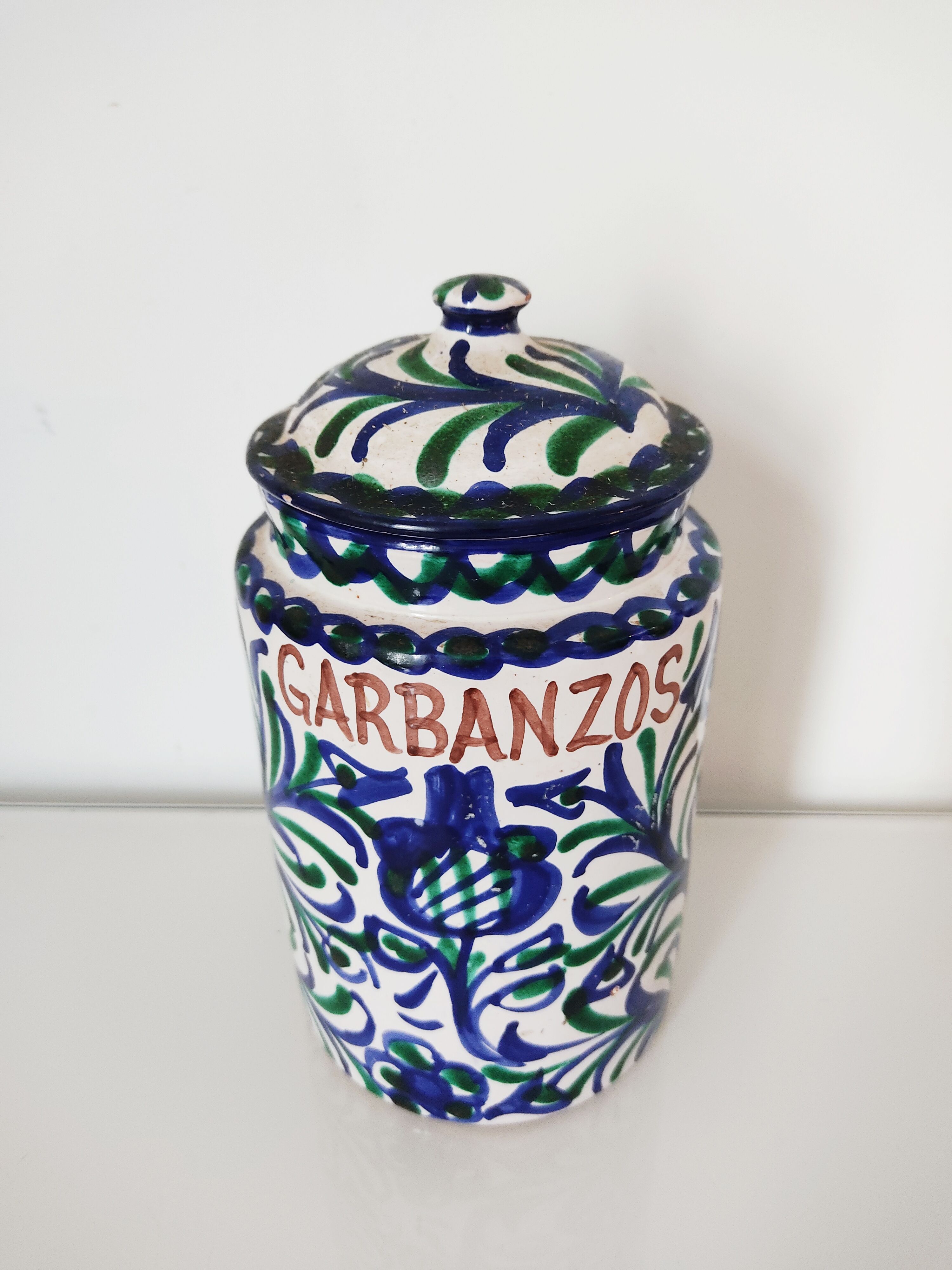 Oriental covered pot decoration flowers birds