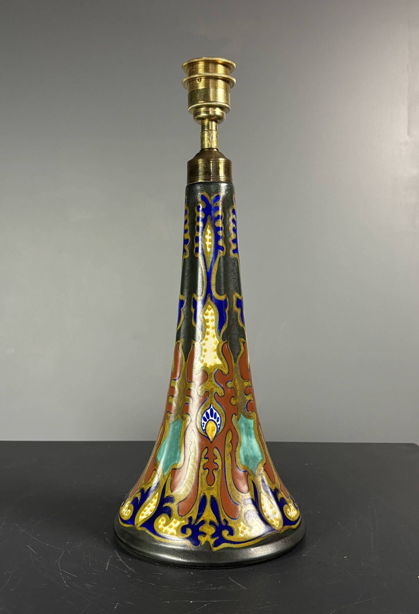 Dutch ceramic art nouveau Plazuid Gouda Pottery table lamp, 1920s