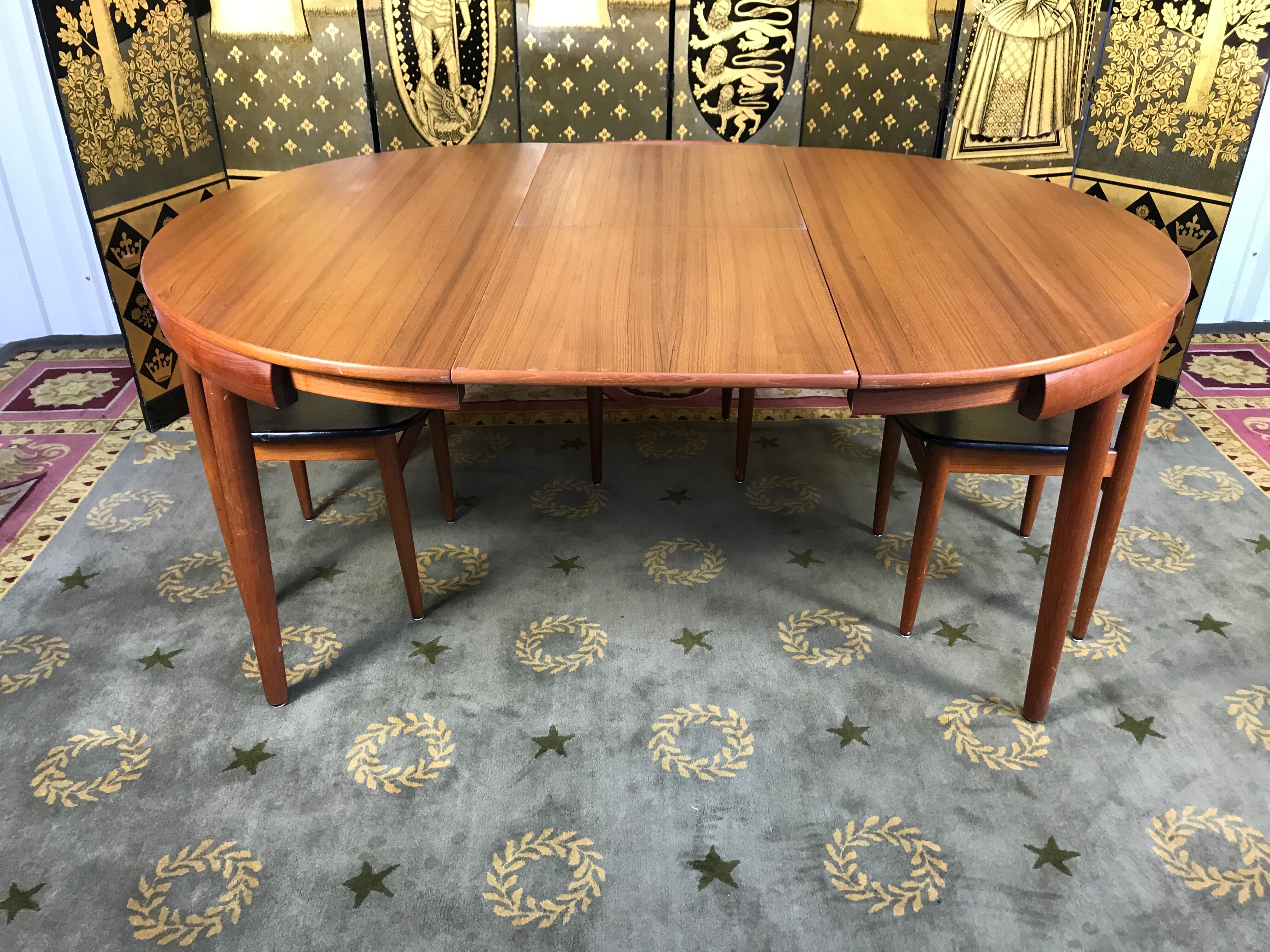 Scandinavian teak dining table and 4 Hans Olsen chairs for Frem Rojle