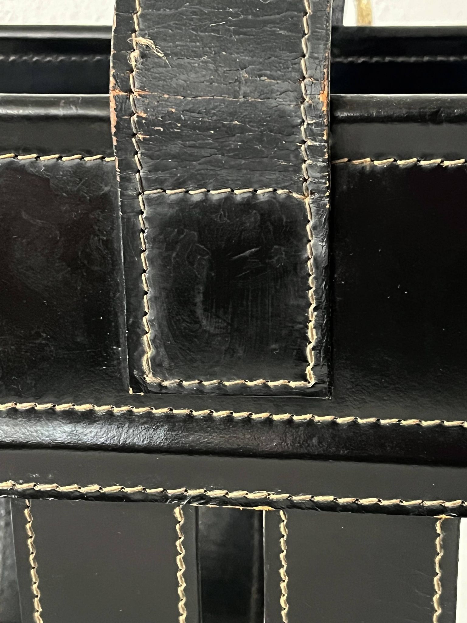 Porte revue en cuir Français mid century