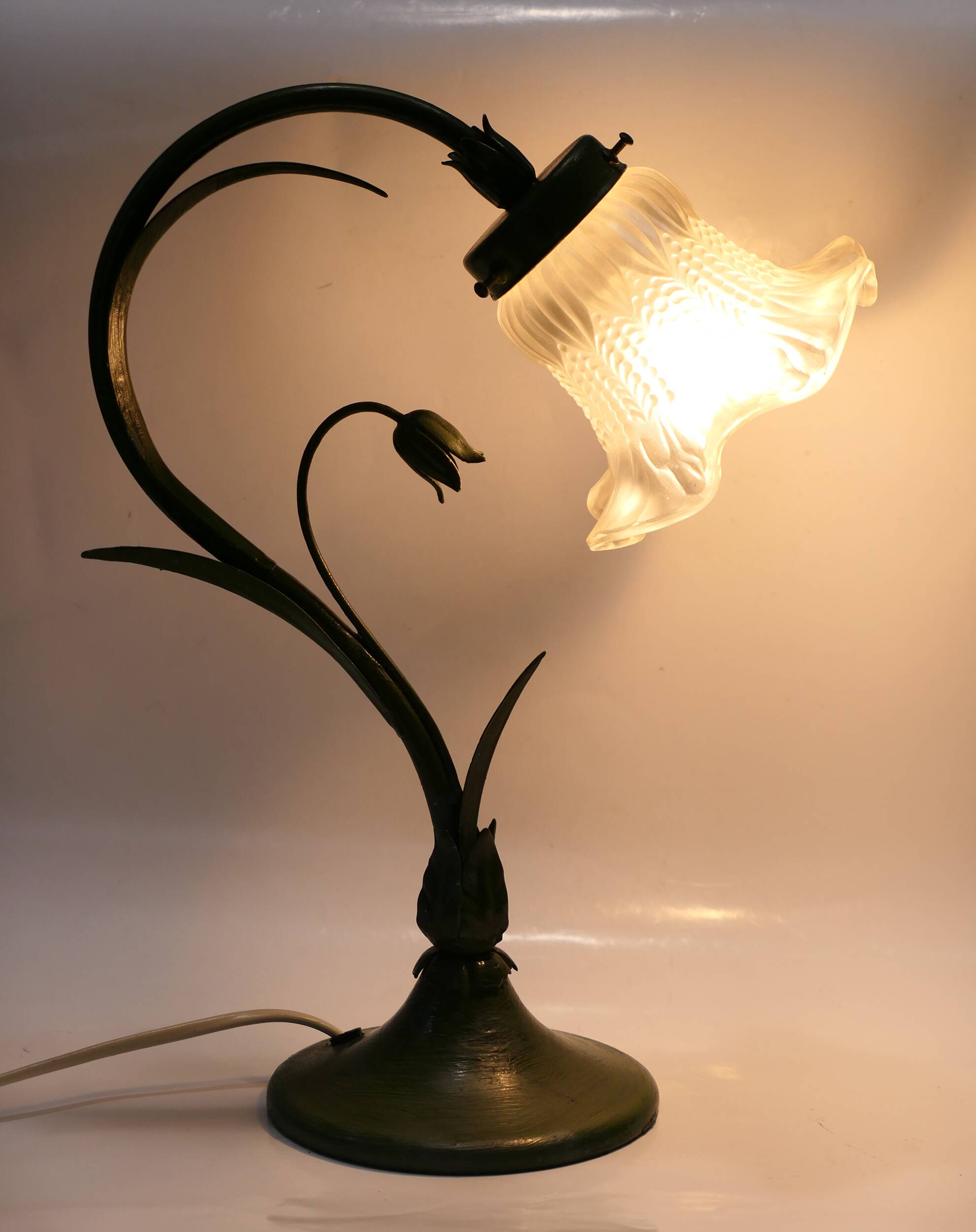 antique 1980s art nouveau retro table or desk lamp