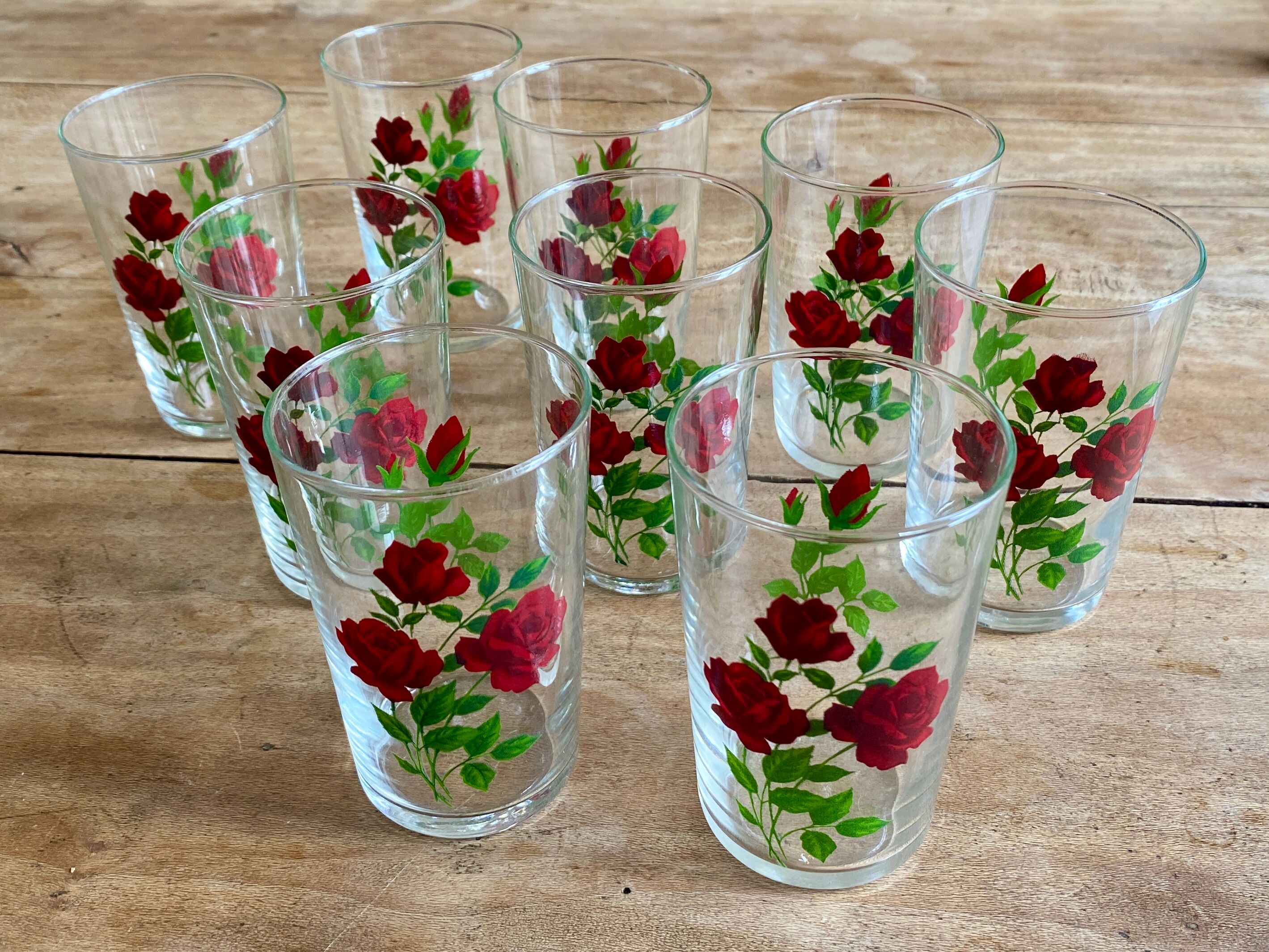 Set of 9 vintage glasses with flower designs - red roses -