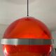Suspension space age en plexiglas orange et métal chromé