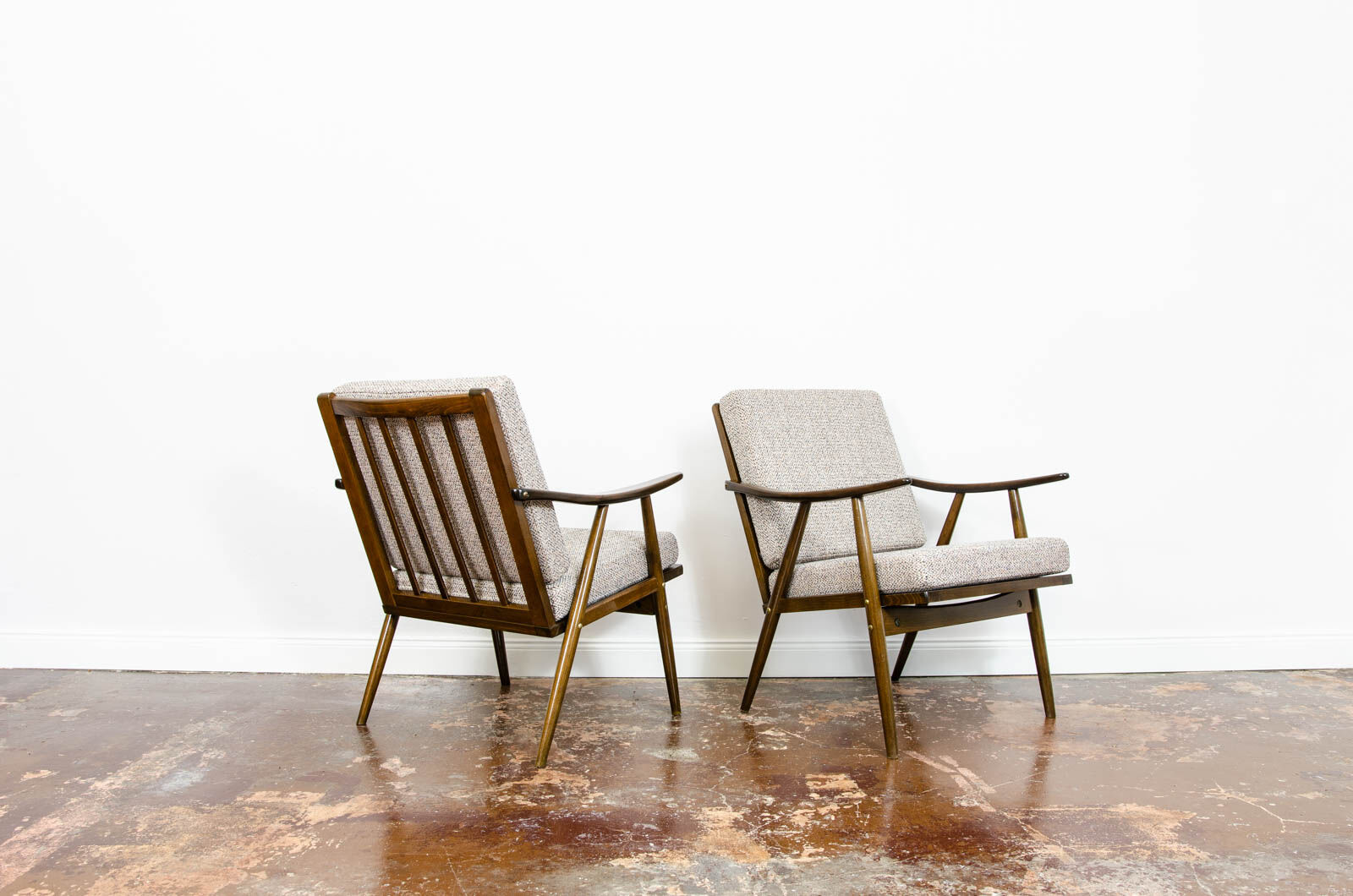 Paire de fauteuils du milieu du siècle années 1960
