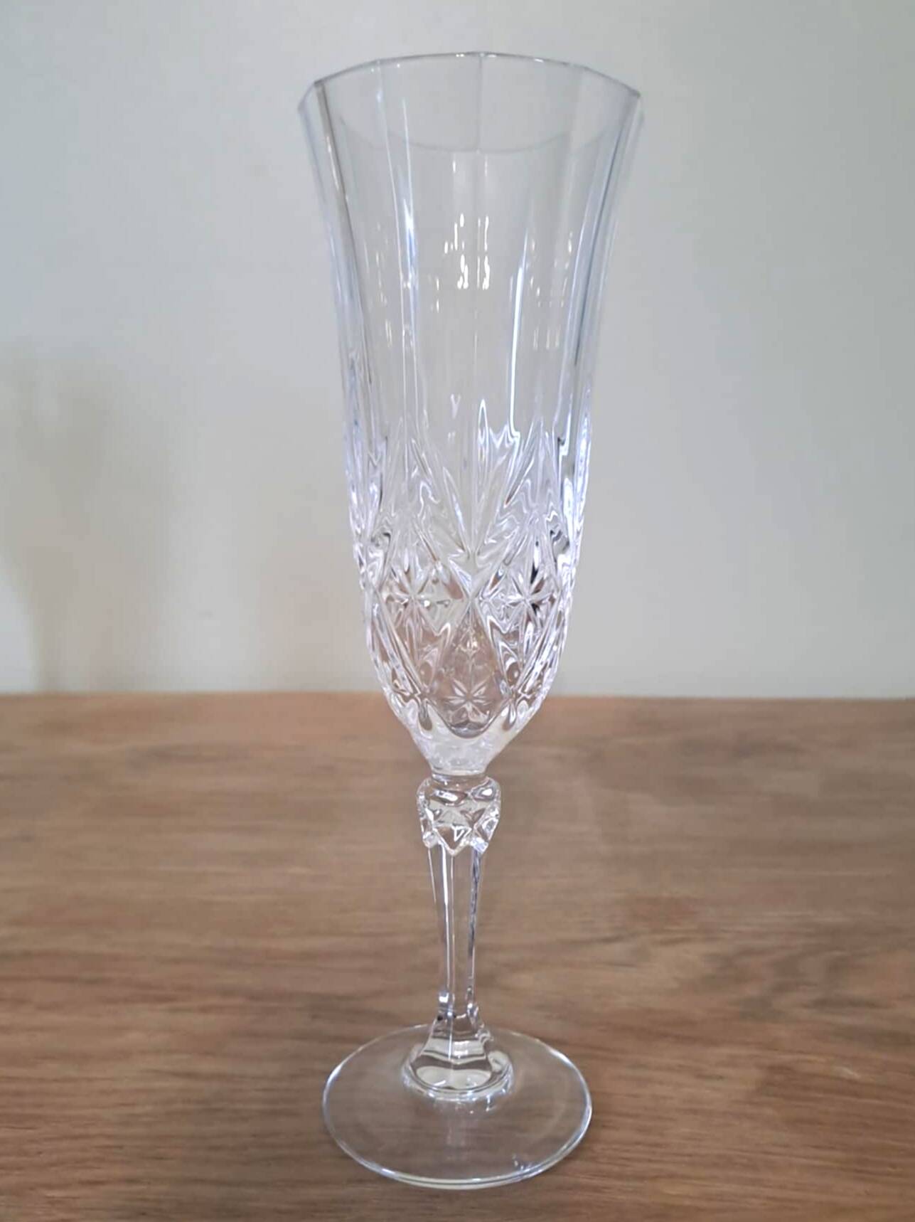 5 crystal champagne flutes