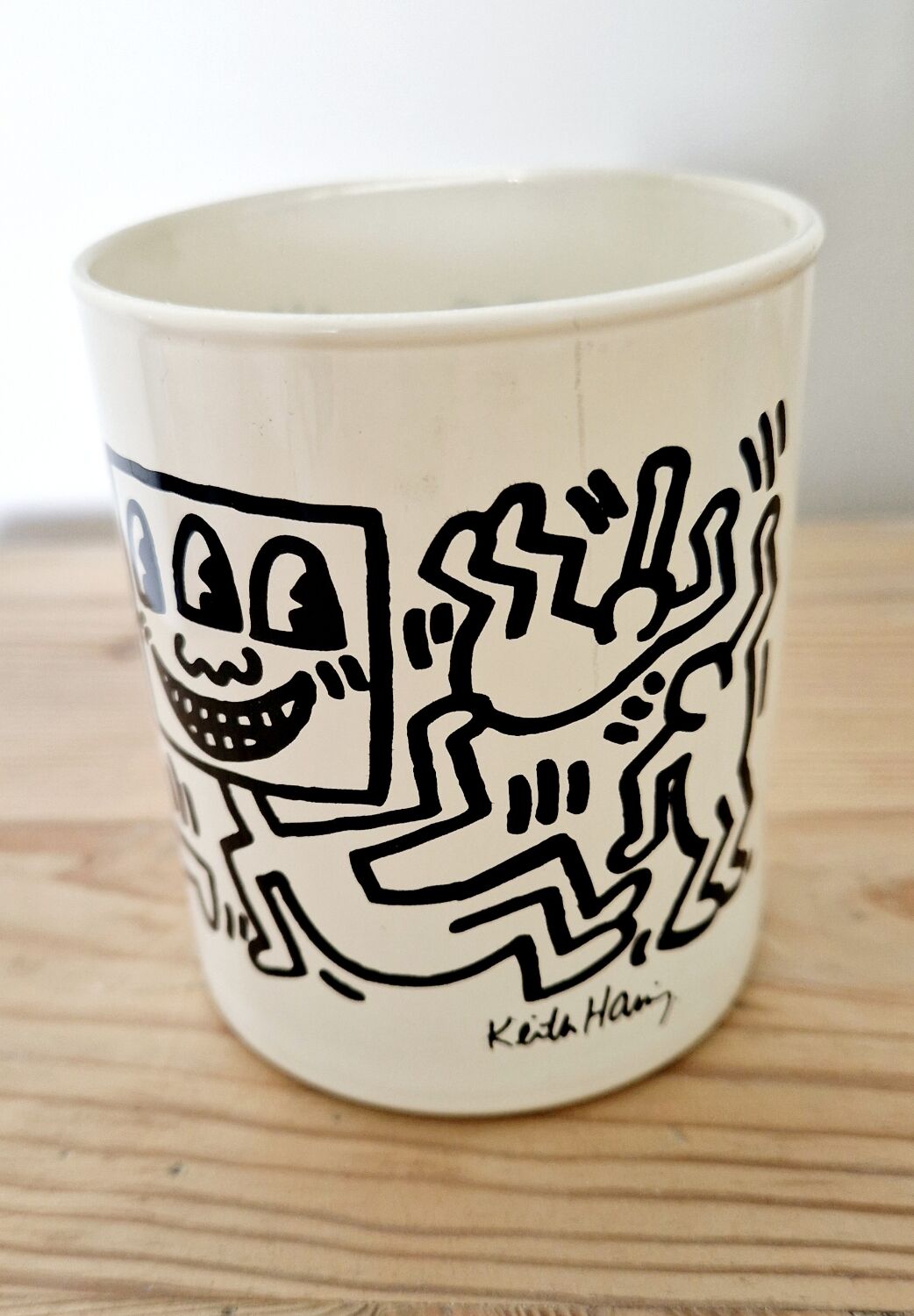 Pair of Keith Haring pots in opaline.