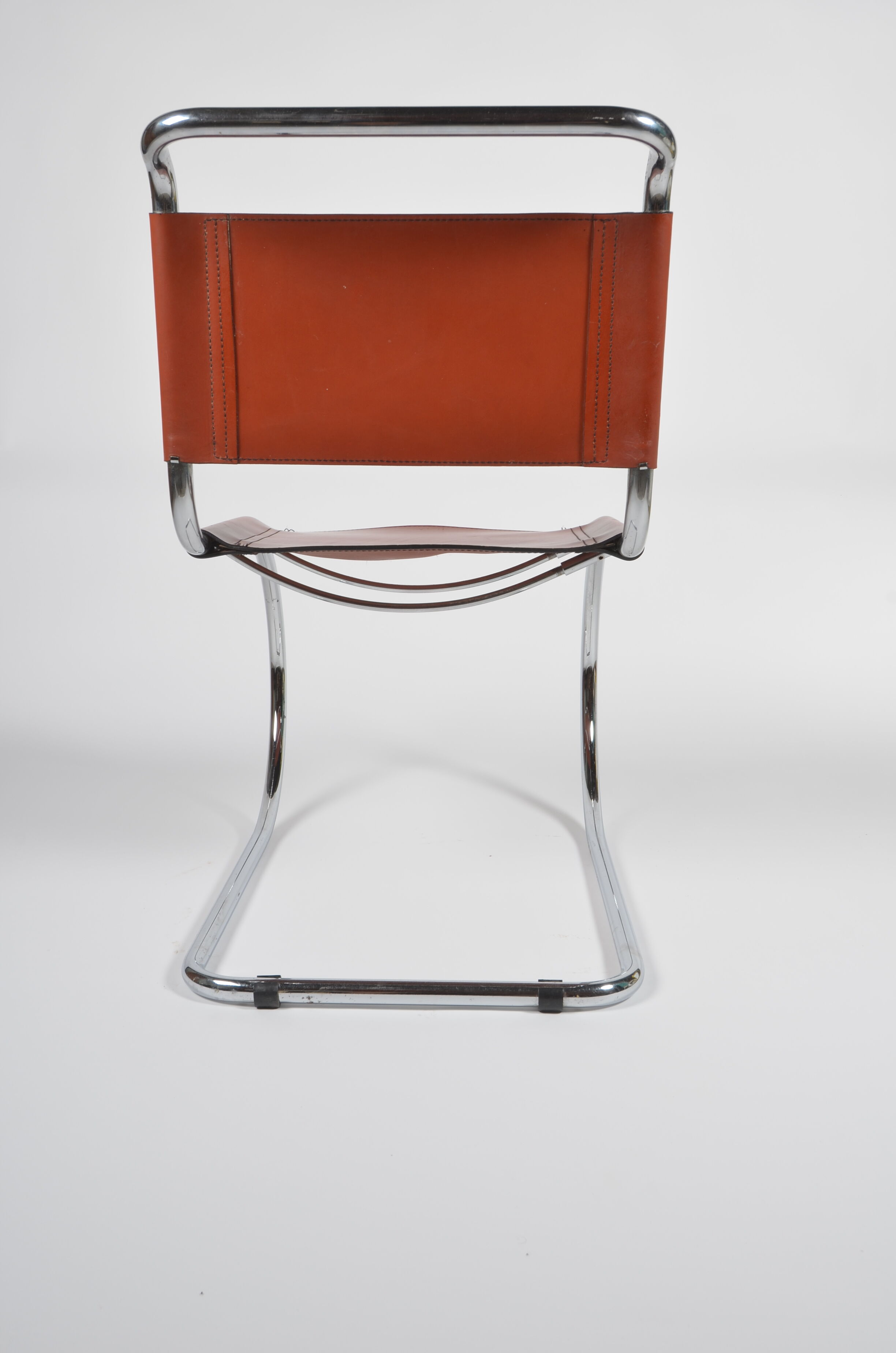 Chaise MR10 édition Thonet