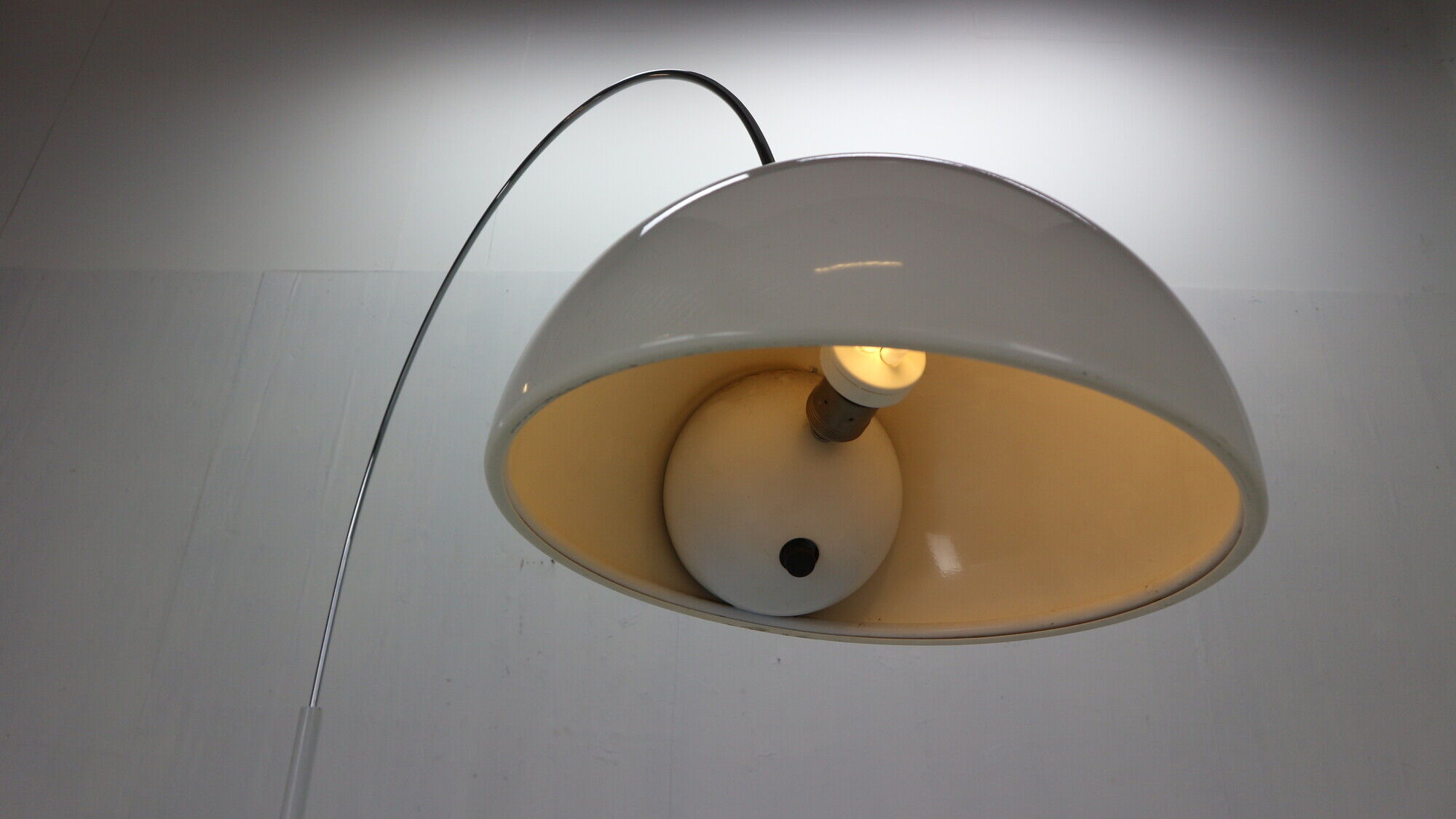 Floor lamp "Coupe" Joe Colombo for Oluce Production 1967, Italy