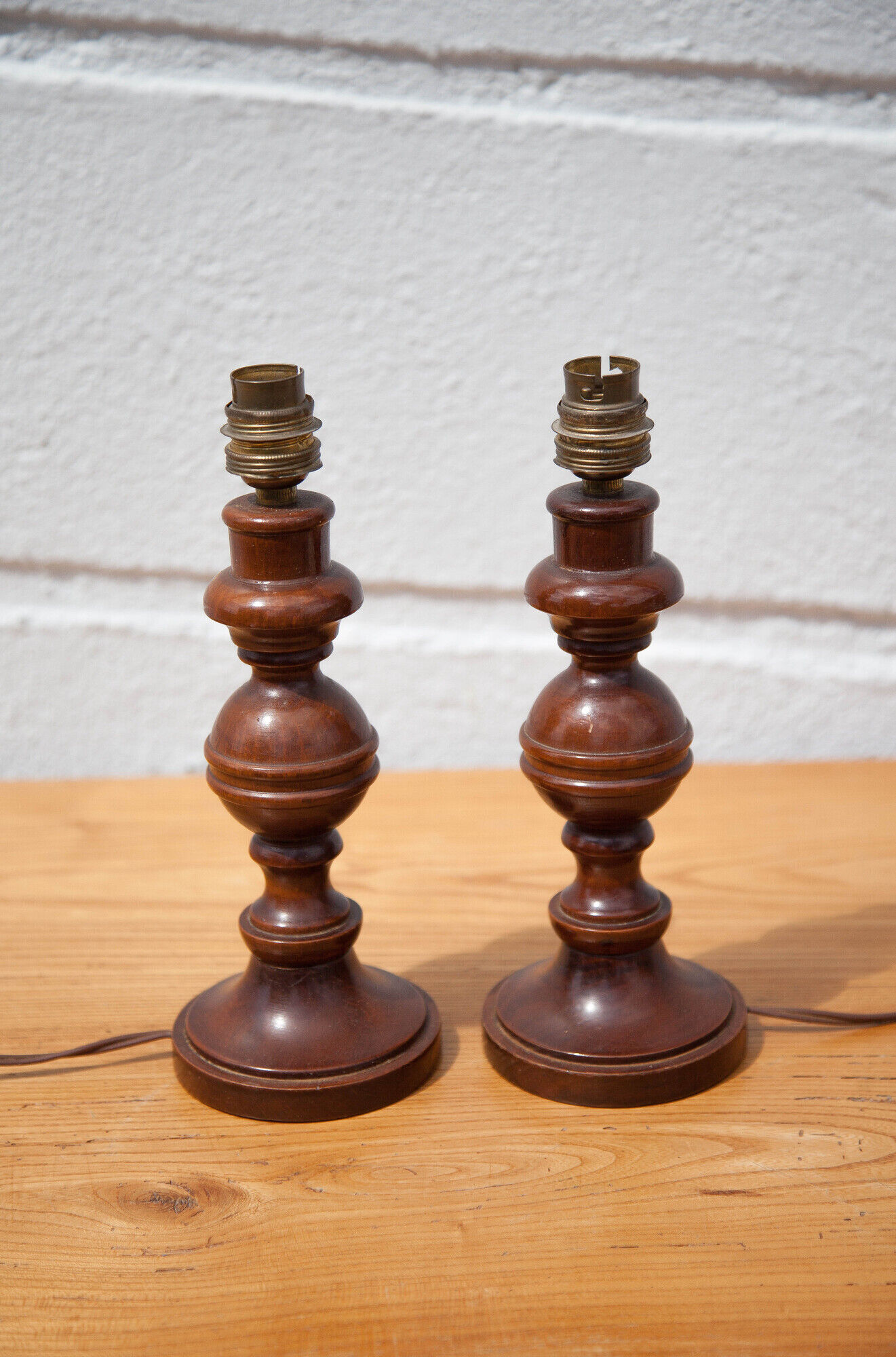 Pair of wood lamp, vintage turned wood lamp foot