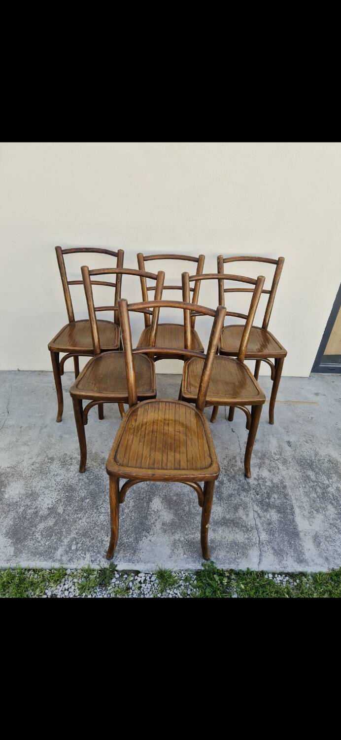 Serie de 6 chaises de bistrot signé Baumann bois courbée 1930s