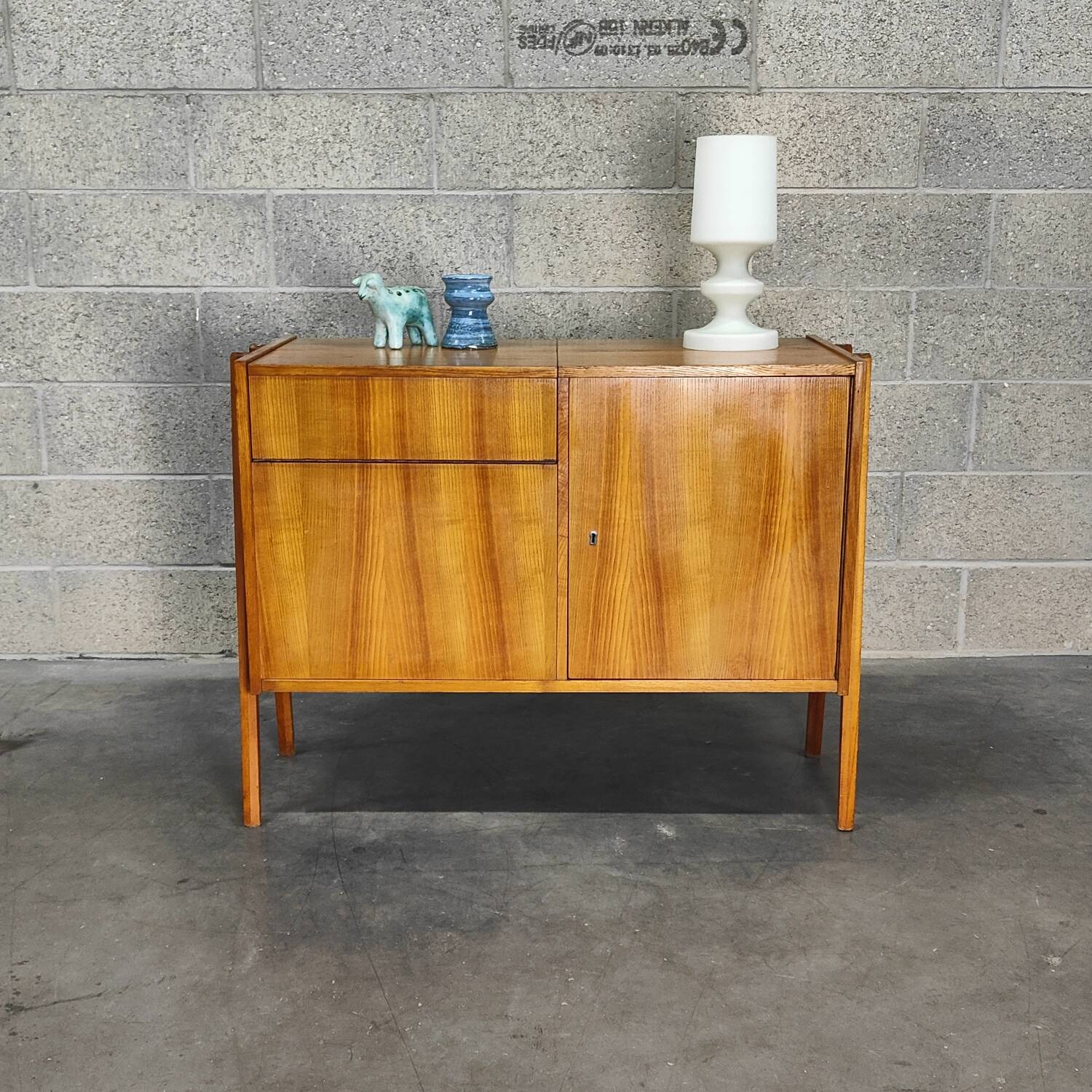 Bar buffet, divider by Frantisek Jirak for Tatra Nabytok 1960