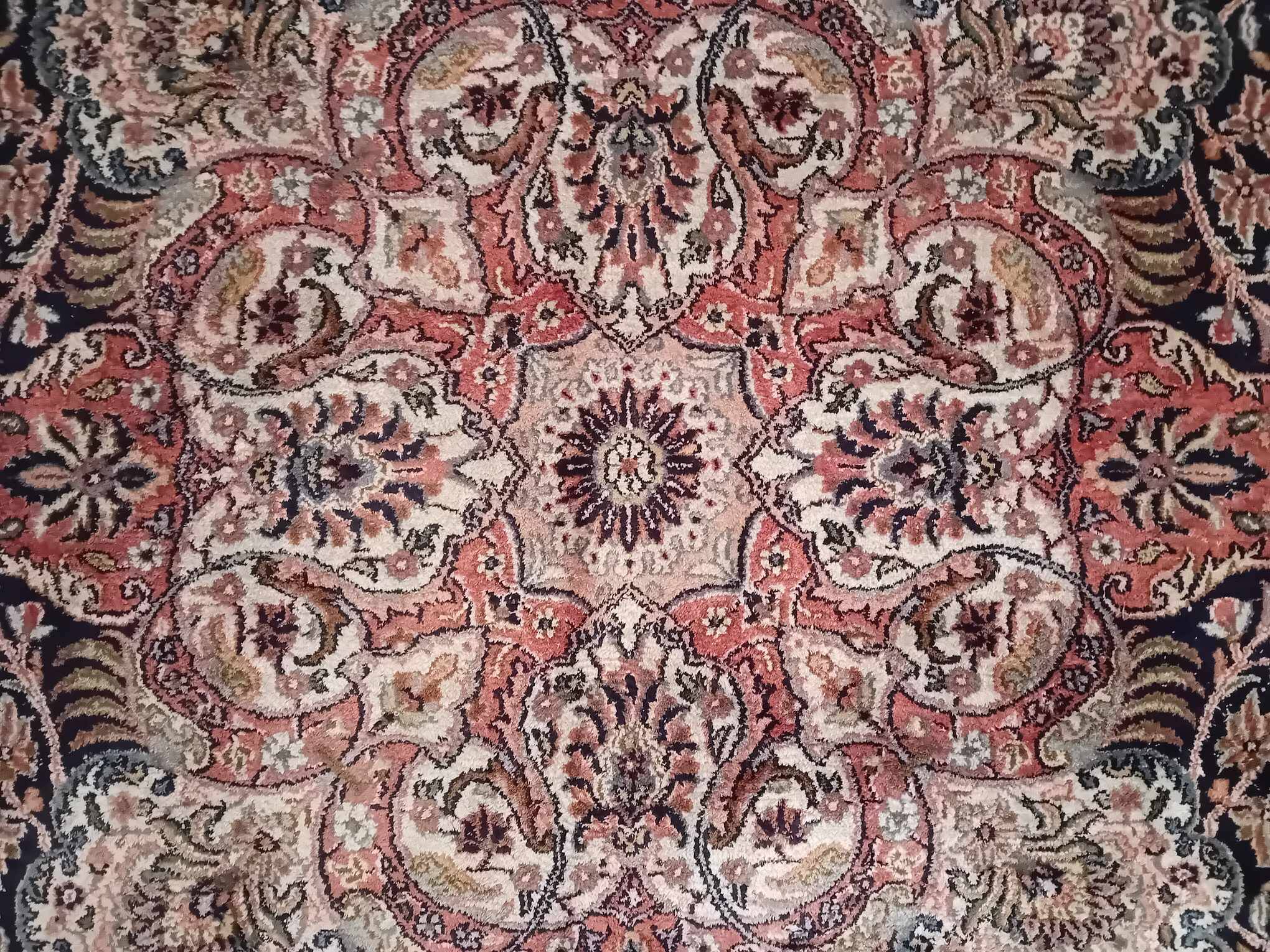 Handmade silk cashmere rug 282×186cm