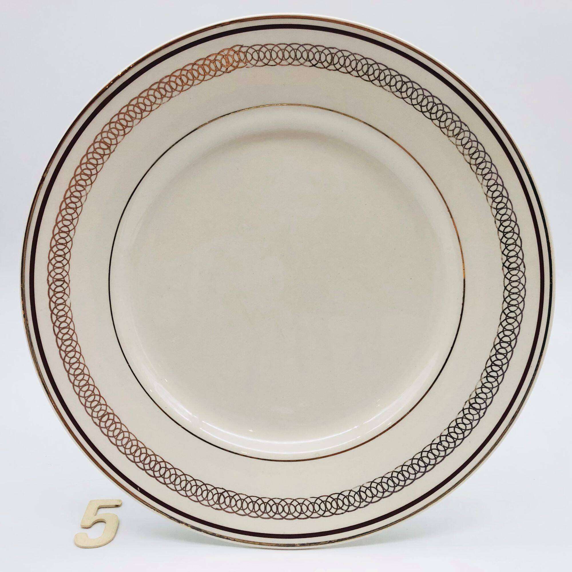 6 “Gien” Dinner Plates.