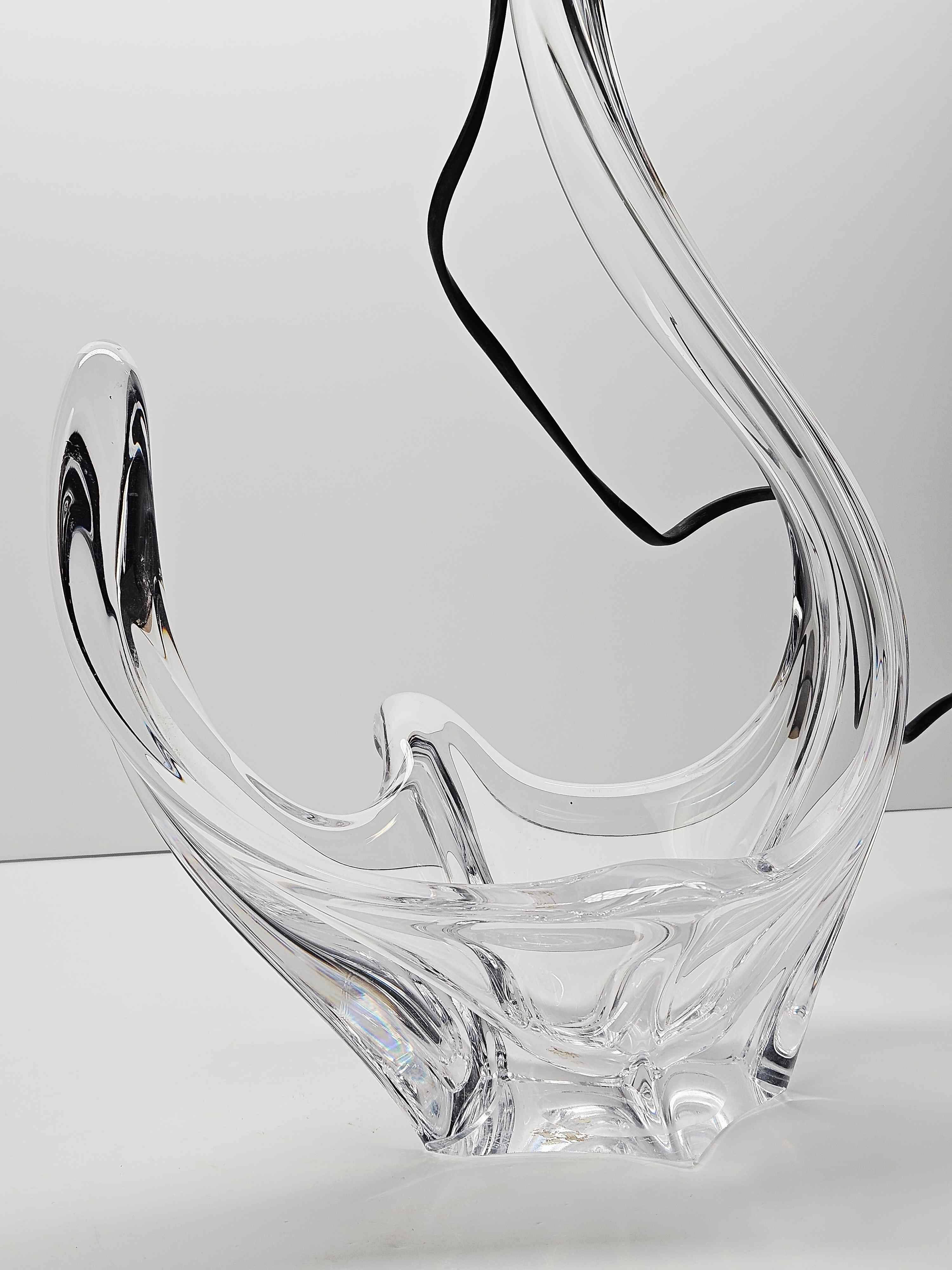 Swan lamp in Bayel crystal, French vintage elegance.