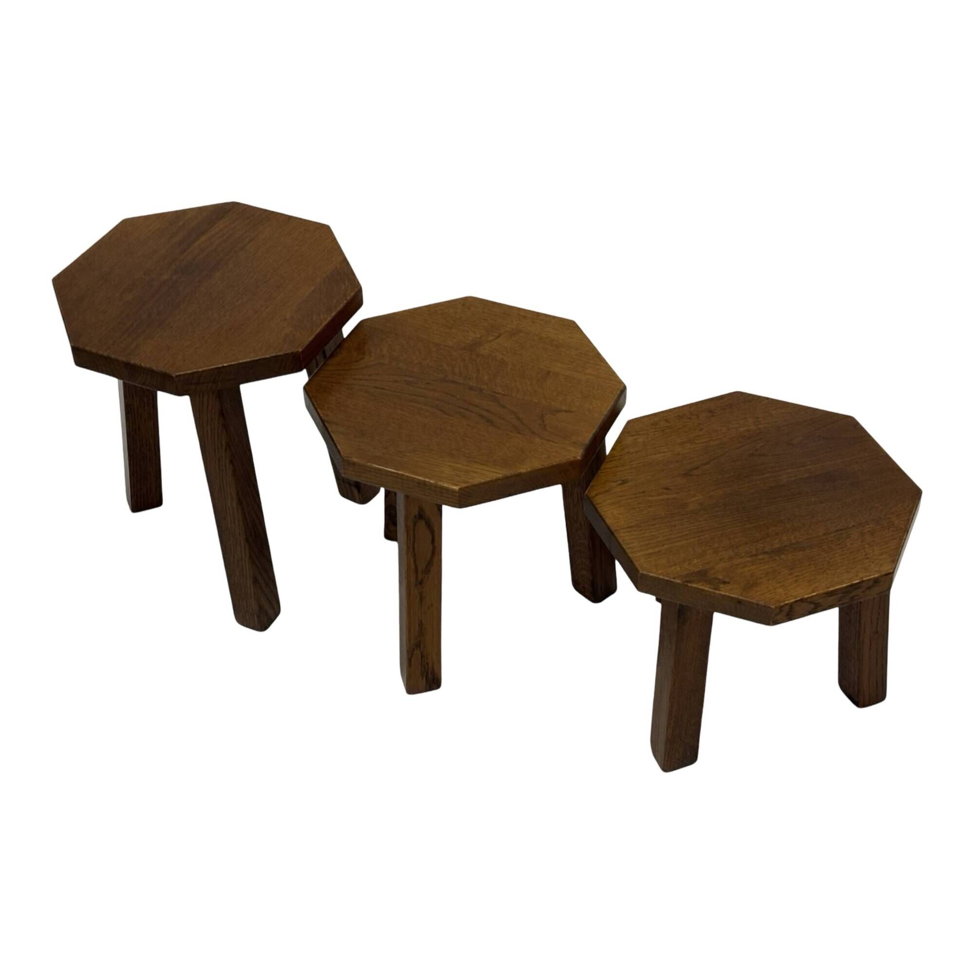 Tables d'appoint hexagonales brutalistes en chêne, années 1950, lot de 3