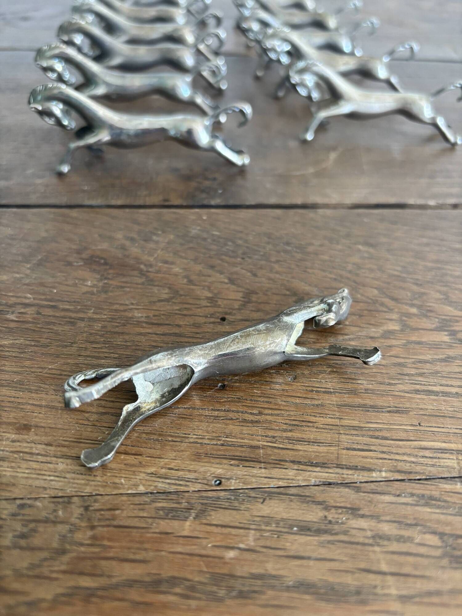 Set of 12 vintage horse galloping knife rests – Silver-plated metal