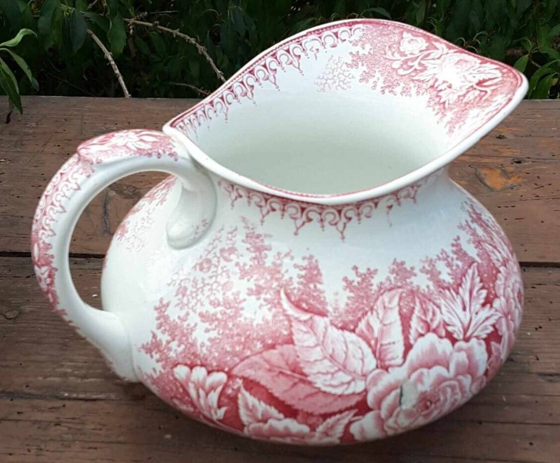 Old toilet set in Pexonne Earthenware Model Flowers FF Vintage