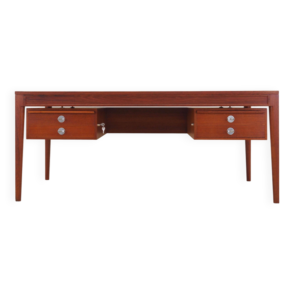 Bureau danois en teck par Finn Juhl, années 1970 — Beyit