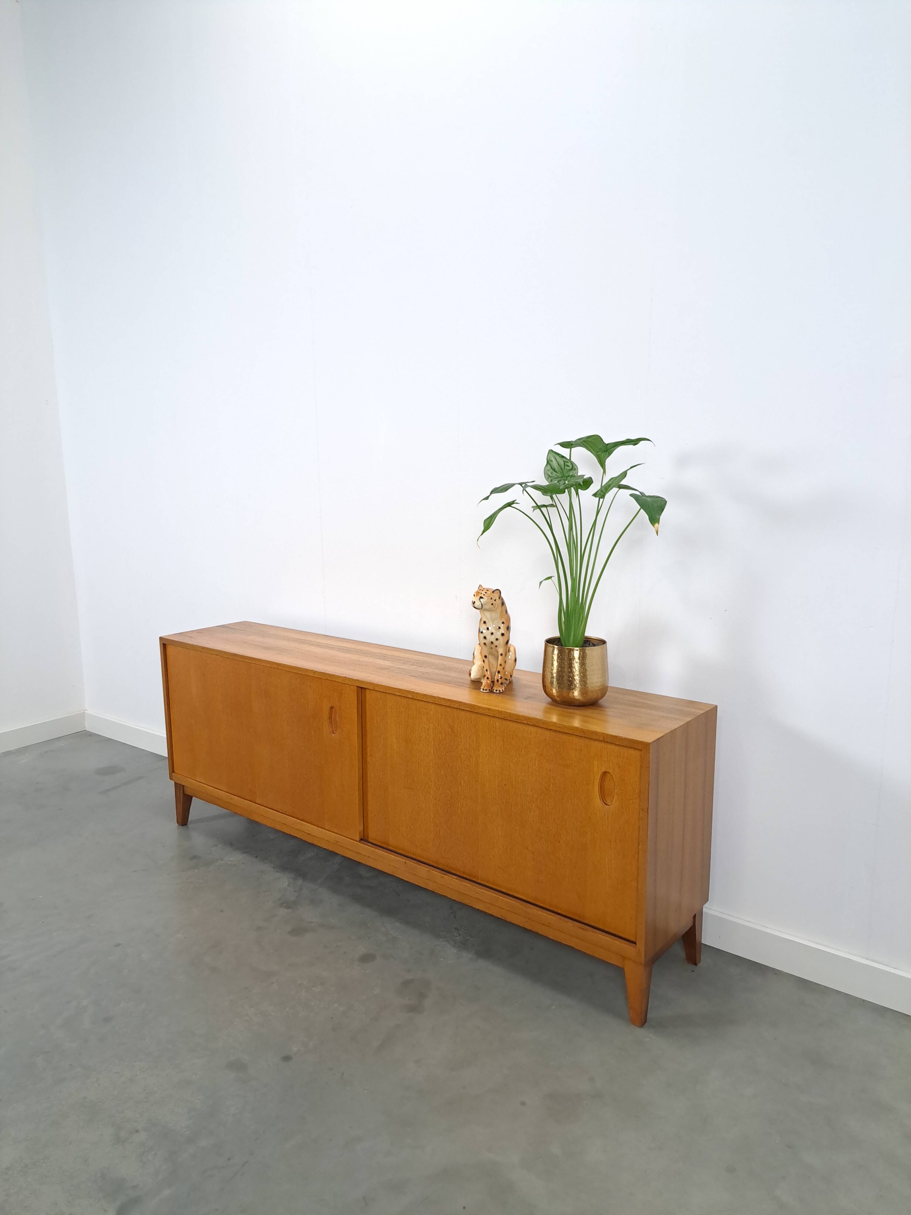 Design dressoir WK Möbel George Satink, tv meubel, nr. 1
