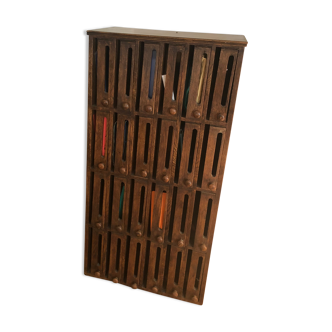 Vertical cabinet drawers