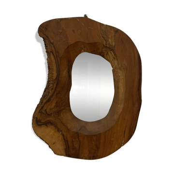 Miroir brutaliste