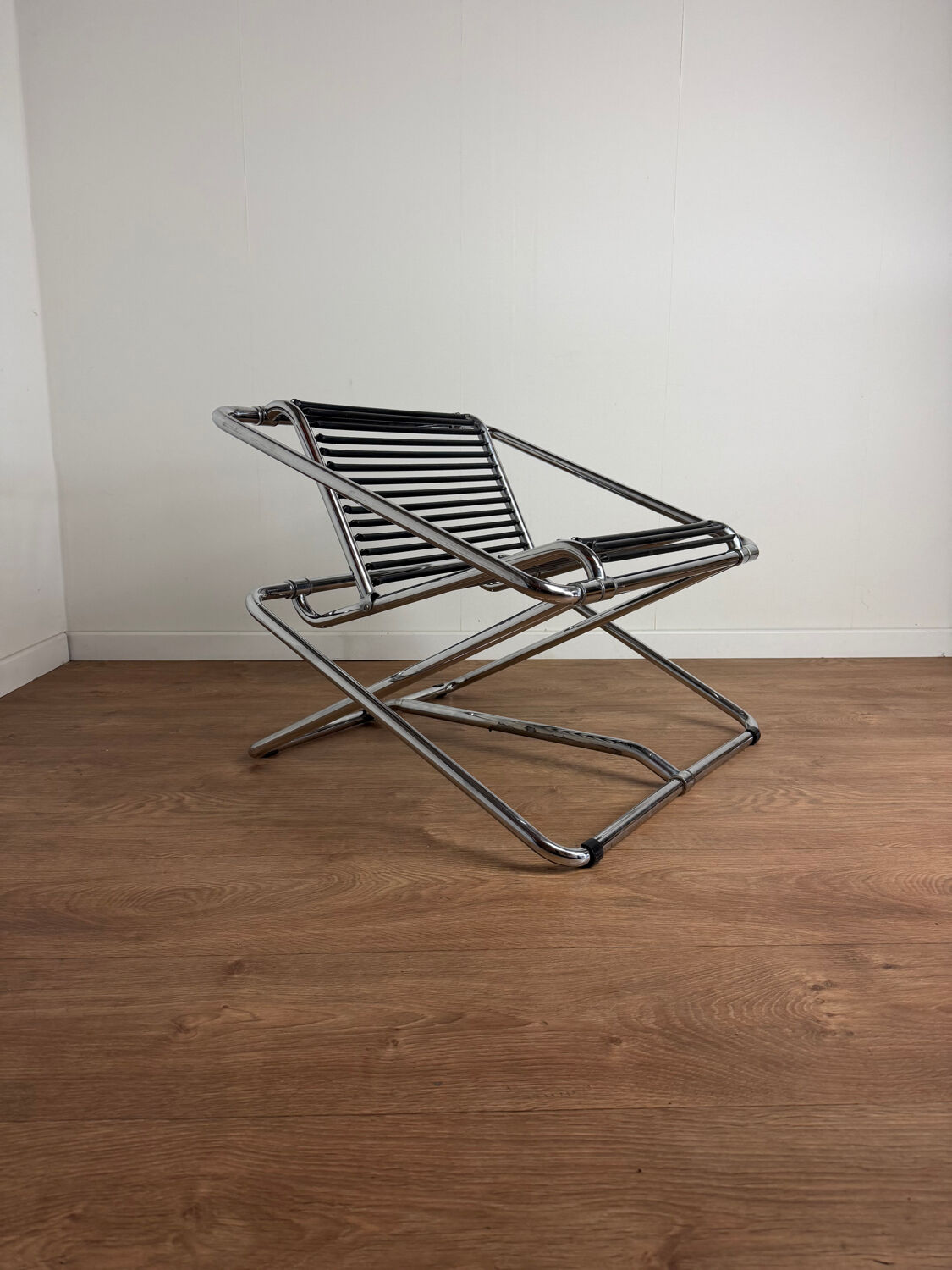 Rocking chair attributed to Ron Arad – Italy, 1980s
