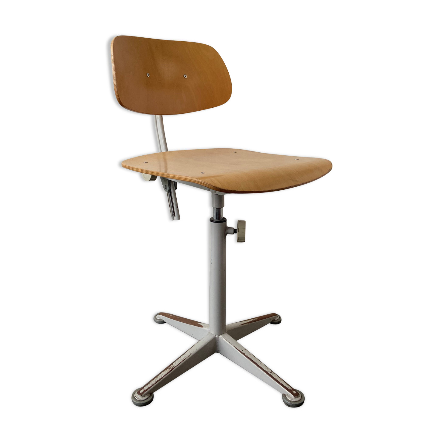 Dutch industrial workshop chair by Friso Kramer for Ahrend Cirkel