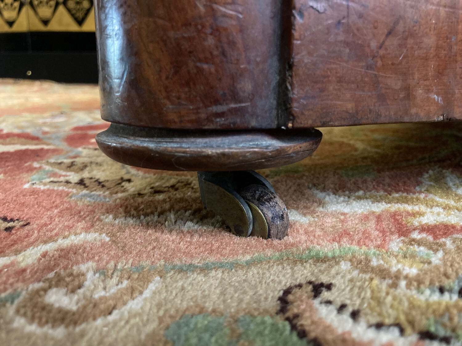 Mahogany pedestal table with marble top veneer