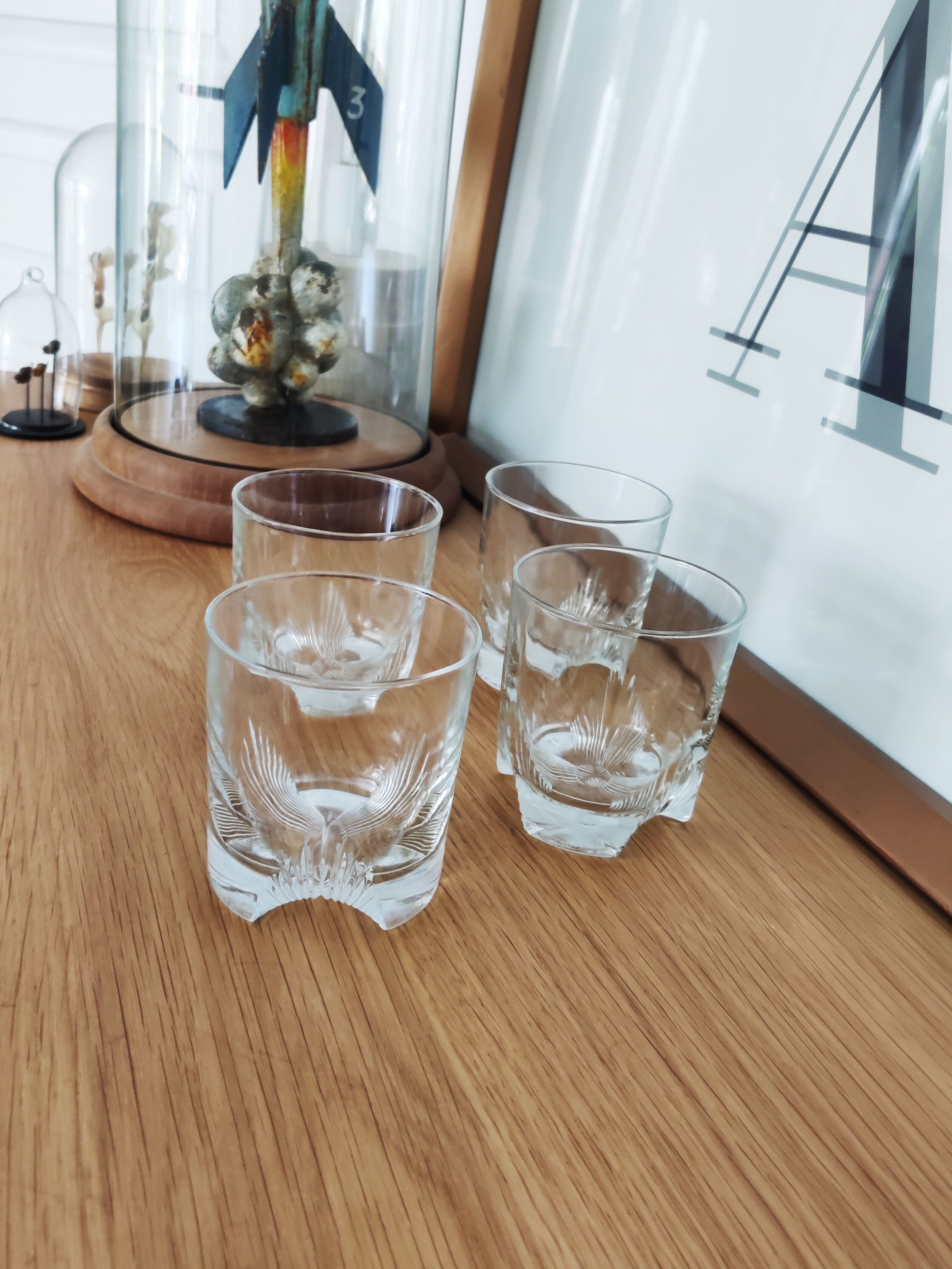 4 whiskey glasses