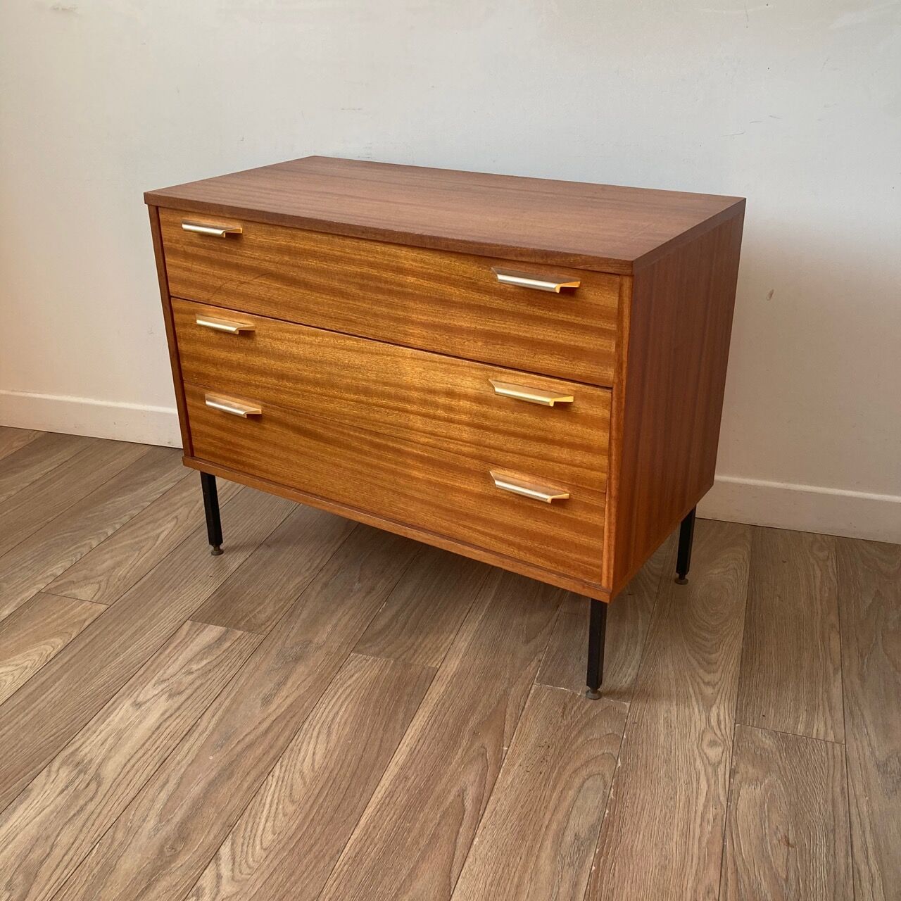 Vintage chest of drawers golden handles