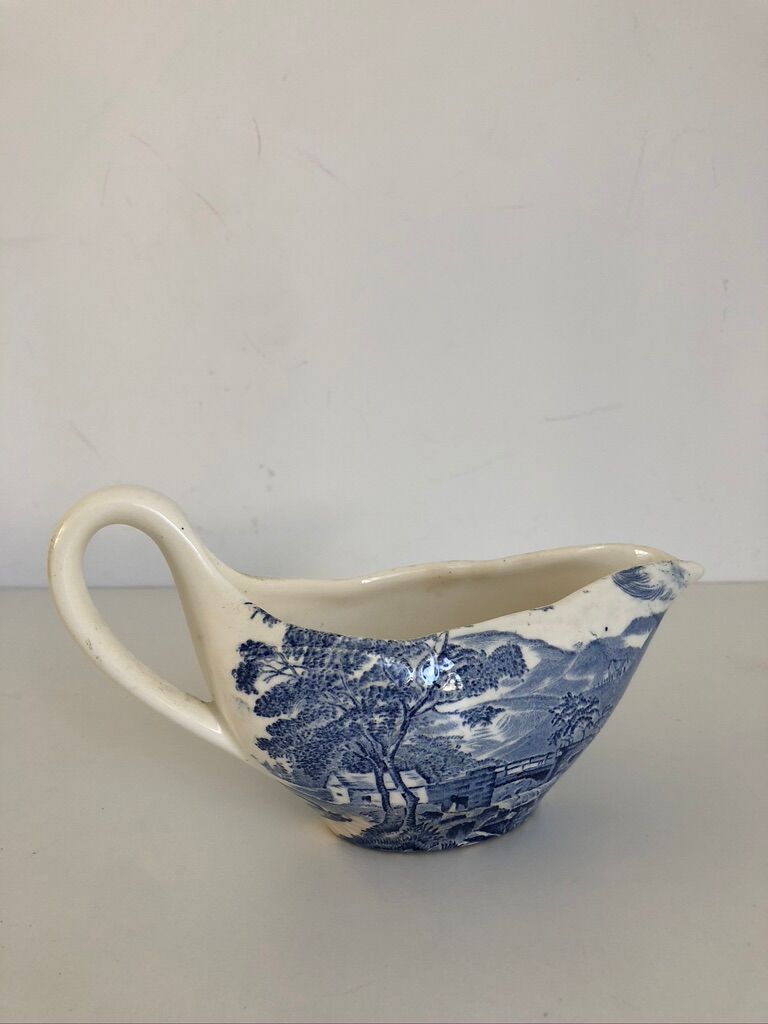 Gien porcelain gravy boat