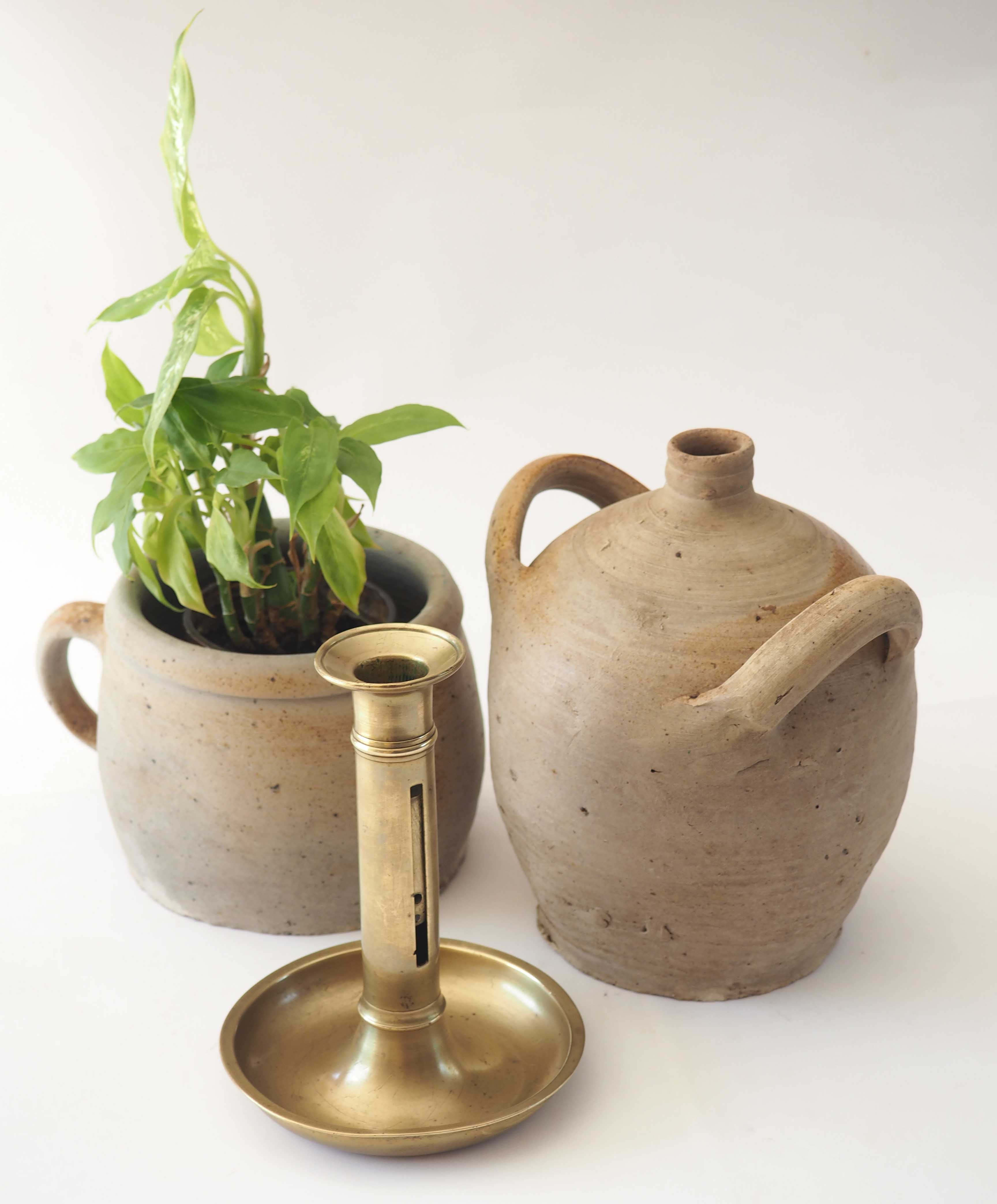 Terracotta gargoulette jar