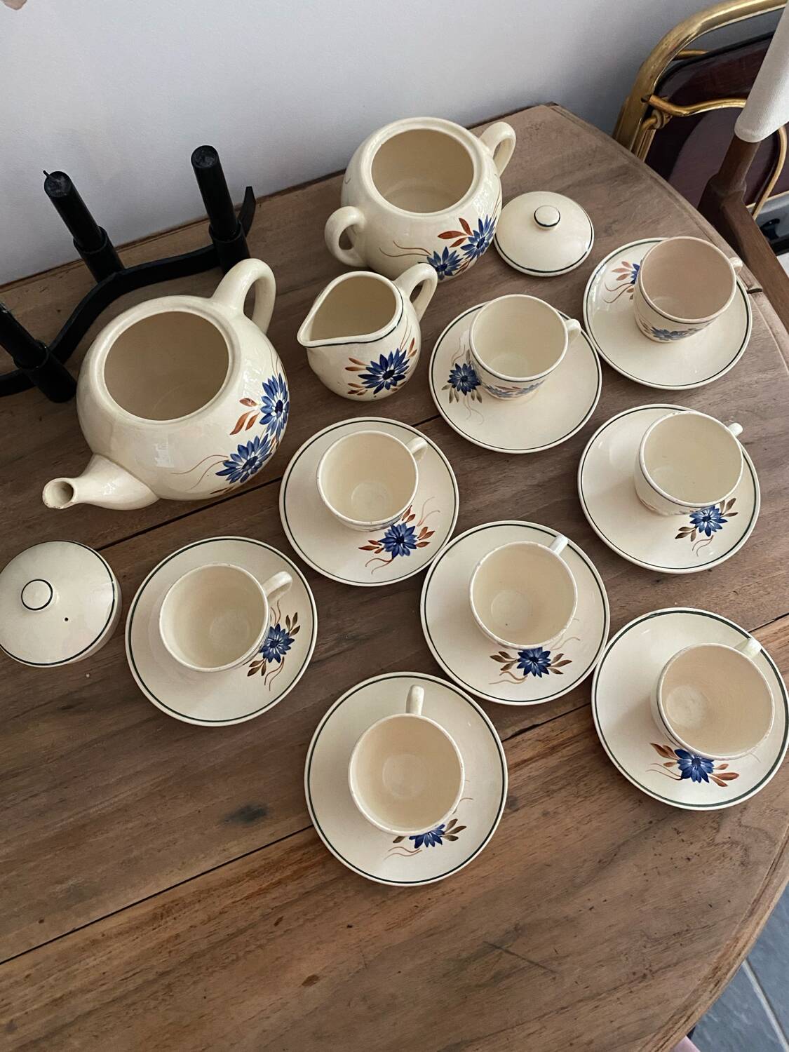 HBCM 19-piece earthenware tea/coffee set, Queen model