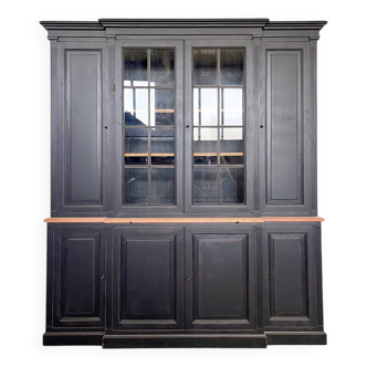 Old dresser / bookcase with black patina