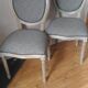 Paire de chaises médaillon