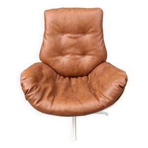 Chaise pivotante en fibre