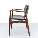 Fauteuil en teck danois par Erik Buch pour Ørum Møbelfabrik, années 1960.