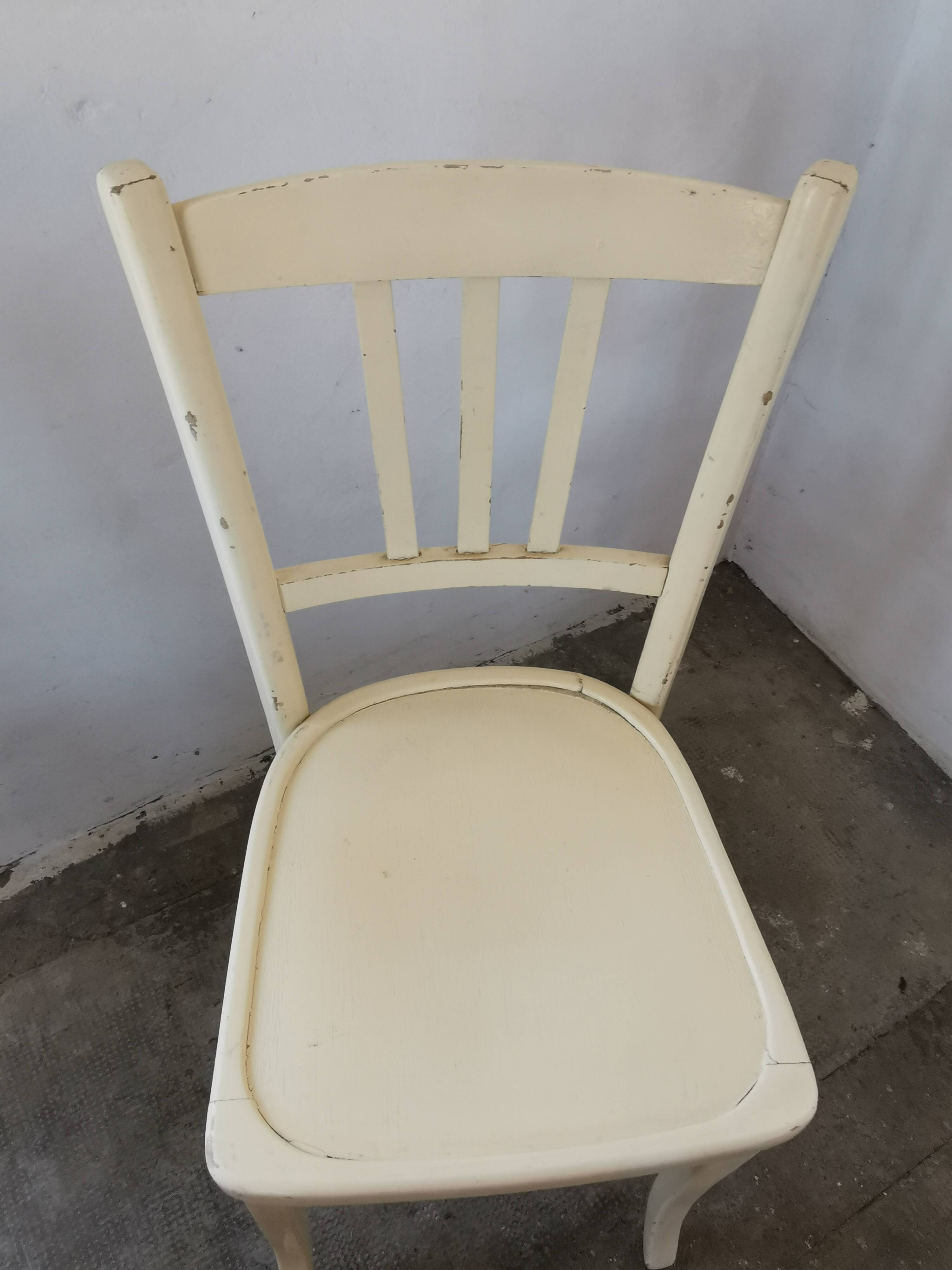 Set de 6 chaises bistrot vintages blanches