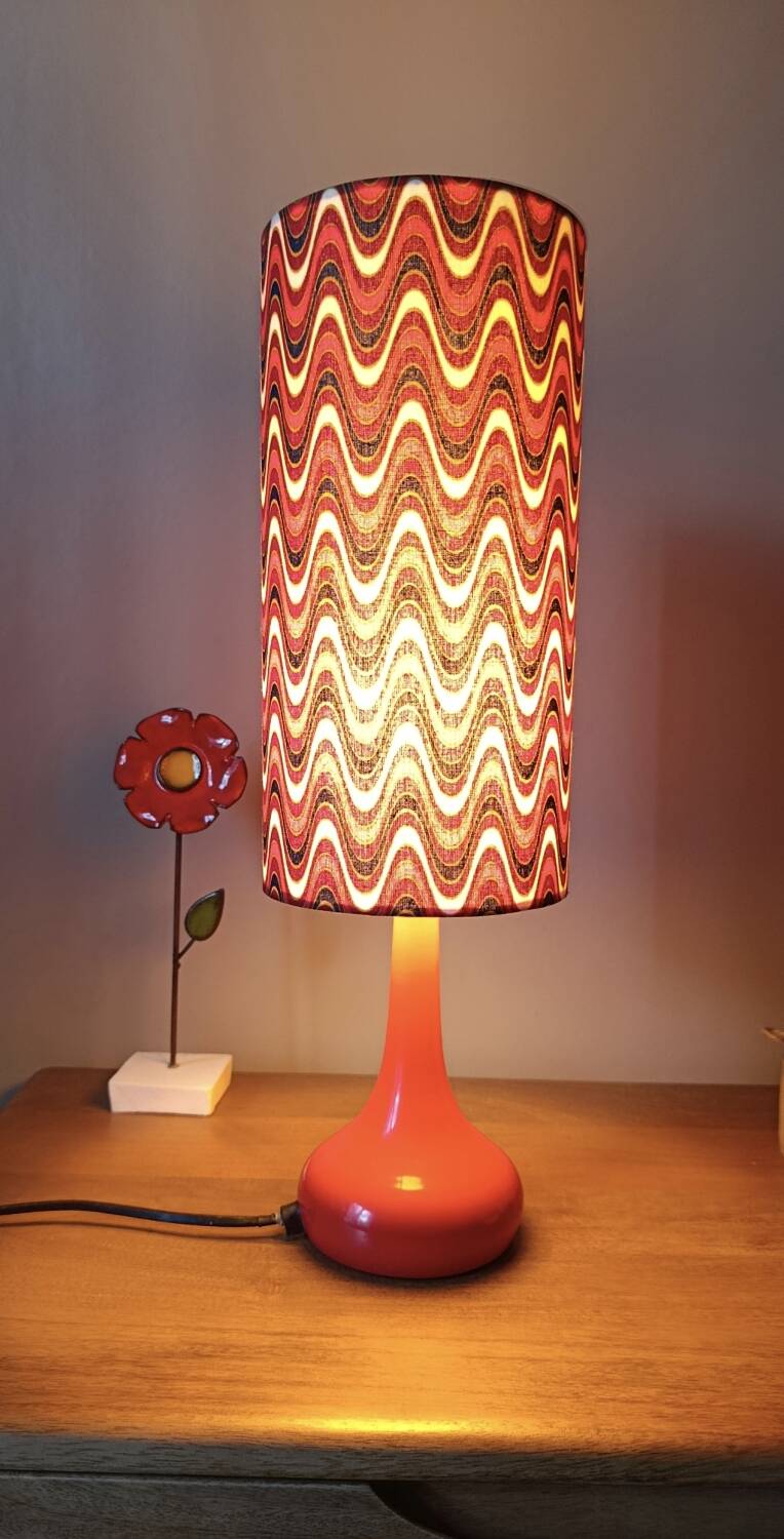 Red seventies lamp, tubular lampshade with ripple print