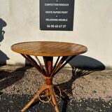 Rattan and chestnut living room