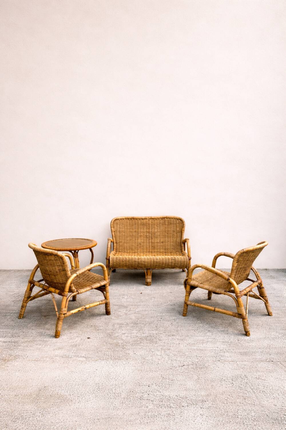 Vintage rattan garden furniture – complete set with sofa and armchairs.