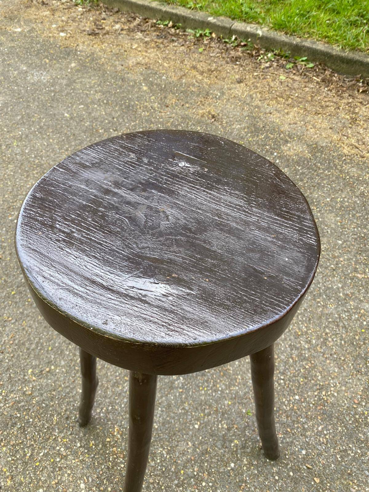 Tabouret de bar haut quadripode en bois massif sculpté 80cm