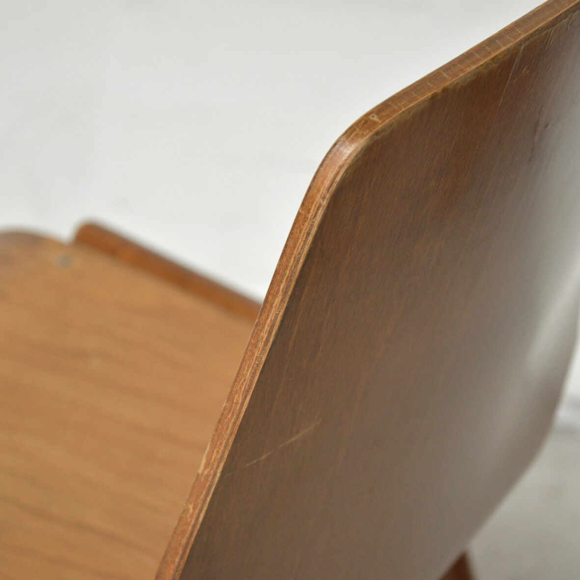 Series of 8 compass foot chairs