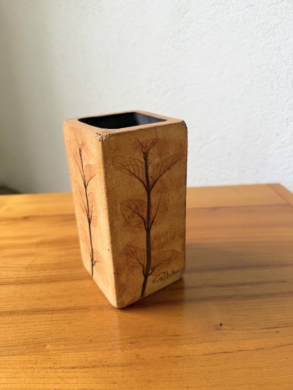 Leduc ceramic herbarium vase