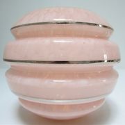 Porcelain porcelain patinated glass of Clichy pink Art Deco